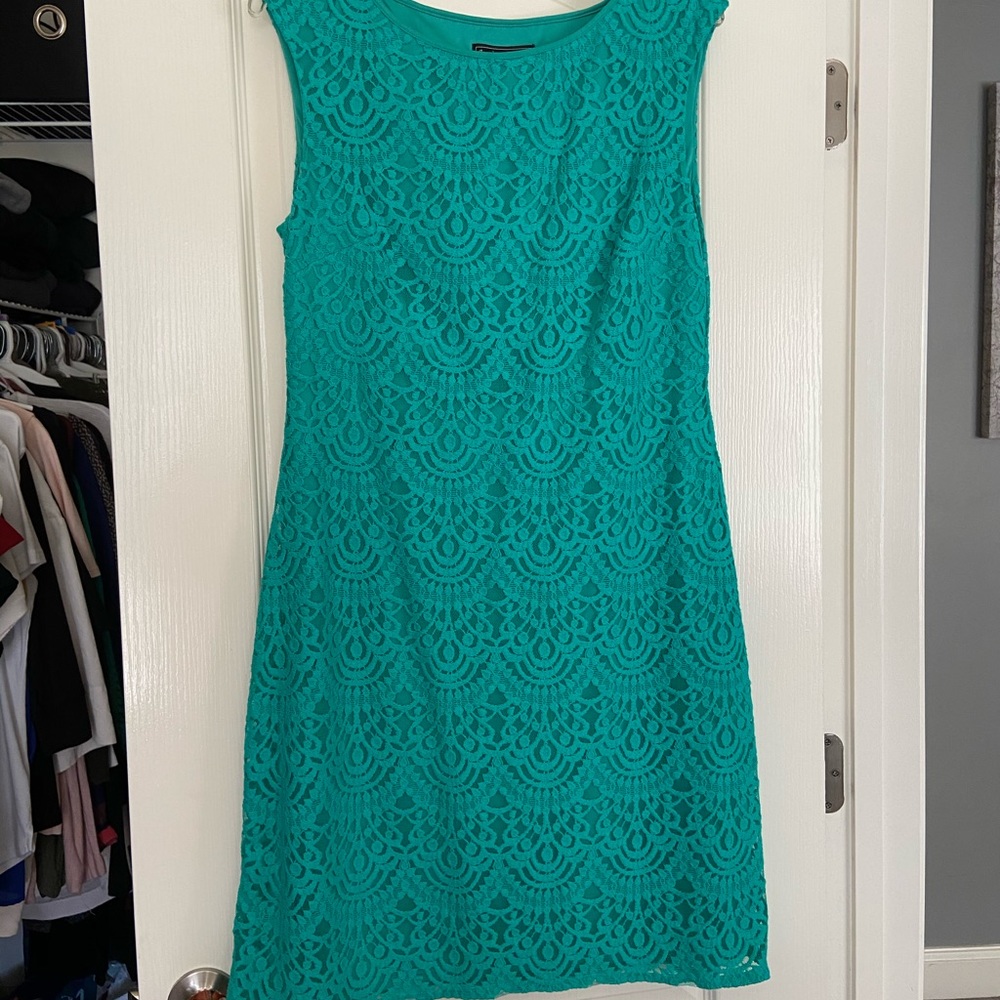 Jessica Howard green lace dress